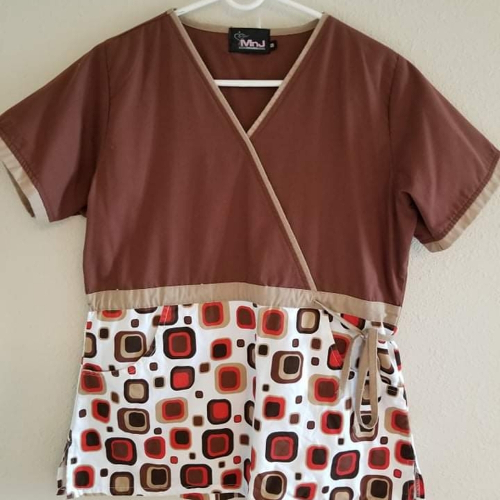 Scrub Top